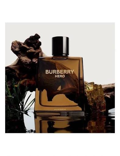 BURBERRY HERO PARFUM – imagem 2